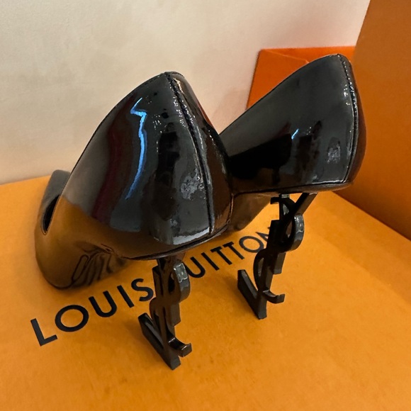 Yves Saint Laurent Black Heels with Unique Logo Heel - Picture 6 of 7